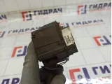 Переключатель стеклоочистителей Renault Kaptur 8201168013