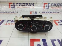 Блок управления отопителем (печкой) Renault Kaptur 275100165R