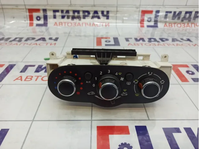 Блок управления отопителем (печкой) Renault Kaptur 275100165R