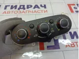 Блок управления отопителем (печкой) Renault Kaptur 275100165R