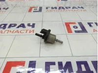 Клапан вентиляции топливного бака Renault Kaptur 8200248821