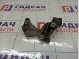 Кронштейн генератора Renault Kaptur 117102094R
