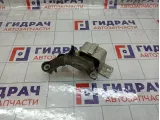 Опора двигателя правая Renault Kaptur 112102235R
