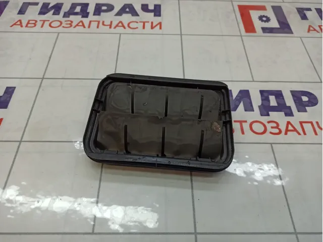 Решетка вентиляционная Renault Kaptur 7700838358