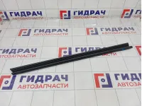 Уплотнитель стекла переднего левого Renault Kaptur 803314772R