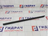 Уплотнитель стекла переднего левого Renault Kaptur 803314772R