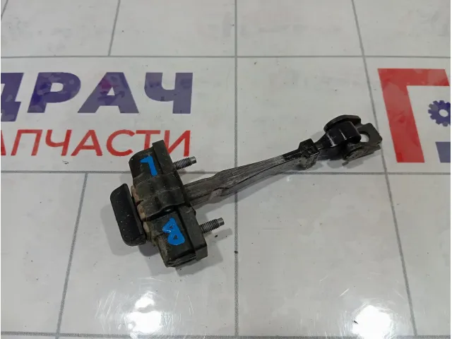 Ограничитель двери задний Renault Kaptur 824305607R