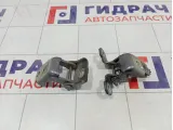 Петли двери передней левой Renault Kaptur