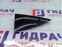 Накладка двери (крышки) багажника левая Renault Kaptur 960333581R