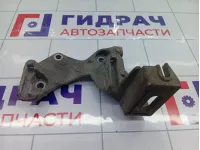 Кронштейн генератора Renault Kaptur 117102094R