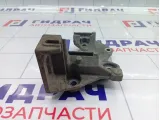 Кронштейн генератора Renault Kaptur 117102094R