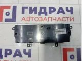Блок управления климатической установкой Renault Kaptur 275100037R