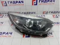 Фара передняя правая Renault Kaptur 260108765R