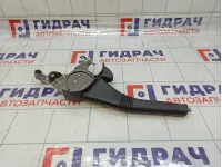 Рычаг, педаль стояночного тормоза Renault Kaptur 360101721R