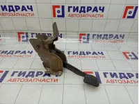 Педаль тормоза Renault Kaptur 465016578R