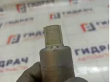 Клапан электромагнитный изменения фаз грм Renault Kaptur 8200642783