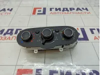 Блок управления отопителем (печкой) Renault Kaptur 275100165R