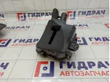 Корпус блока предохранителей Renault Kaptur 243803298R