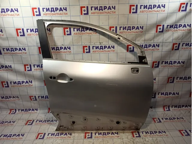 Дверь передняя правая Renault Kaptur 801001400R