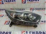 Фара правая Renault Kaptur 260108765R