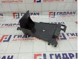 Воздуховод радиатора правый Renault Kaptur 623129733R