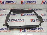 Рамка радиатора Renault Kaptur 215590775R