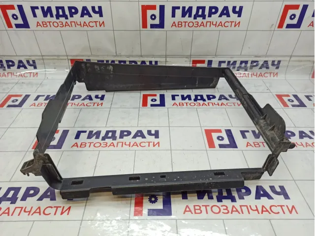 Рамка радиатора Renault Kaptur 215590775R
