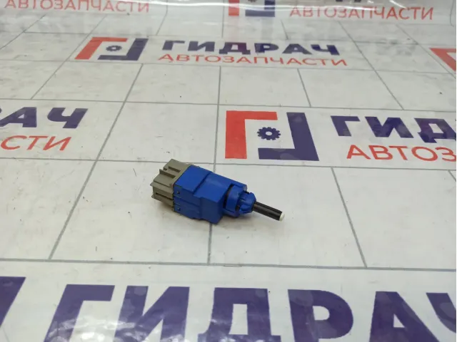 Датчик педали сцепления Renault Kaptur 253255192R