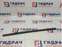 Накладка стекла заднего правого Renault Kaptur 828209435R