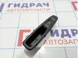 Кнопка стеклоподъемника задняя Renault Kaptur 254218614R