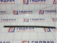 Накладка стекла заднего левого Renault Kaptur 828213735R