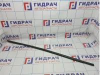Накладка стекла переднего правого Renault Kaptur 808204302R