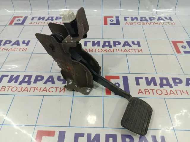 Педаль тормоза Renault Kaptur 465018032R