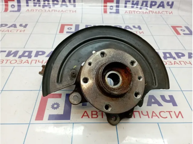 Кулак поворотный передний левый Renault Kaptur 8200881914