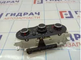 Блок управления отопителем Renault Kaptur 275100165R