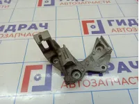 Кронштейн генератора Renault Kaptur 117102094R