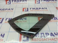 Стекло кузовное глухое правое Renault Kaptur 833065503R