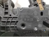 Замок двери задней правой Renault Kaptur 805027072R. 4 Контакта.