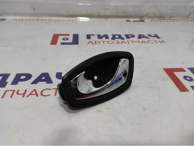 Ручка передний двери внутренняя левая Renault Kaptur 826730001R.