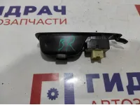 Кнопка стеклоподъемника задняя правая Renault Kaptur 829614619R.