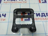 Кронштейн центрального плафона Renault Kaptur 739823397R.