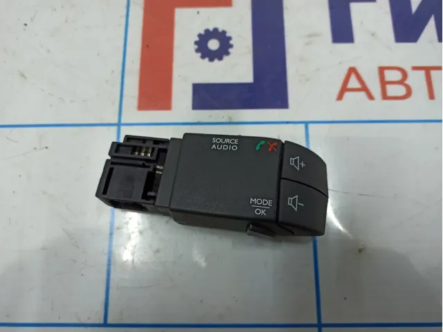 Переключатель подрулевой управления магнитолой Renault Kaptur 255522448R.