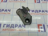 Кронштейн передней балки правый Renault Kaptur 544228640R.