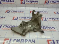 Кронштейн генератора Renault Kaptur 8201033565.