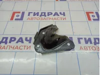 Кронштейн продольной тяги левый Renault Kaptur .