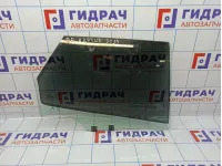 Стекло двери задней правой Renault Kaptur 823008326R.