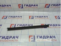 Уплотнитель стекла двери задний правый Renault Kaptur 823309602R.