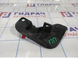Брызговик передний правый Renault Kaptur 638507247R. Дефект.