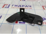 Брызговик передний правый Renault Kaptur 638507247R. Дефект.