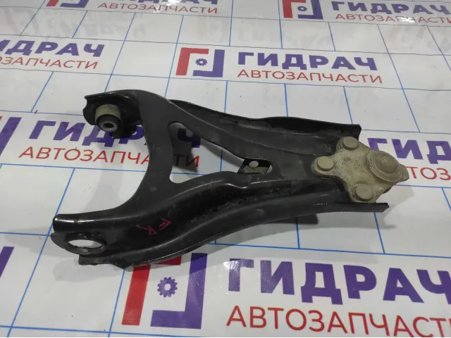 Рычаг передний правый Renault Kaptur 545040280R.